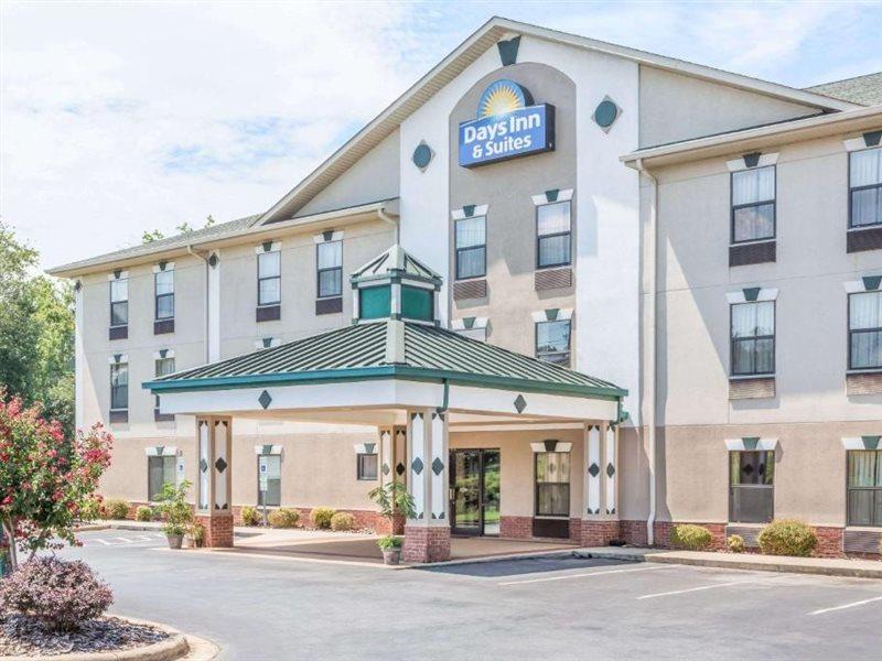 Surestay Hotel By Best Western Моргантон Экстерьер фото
