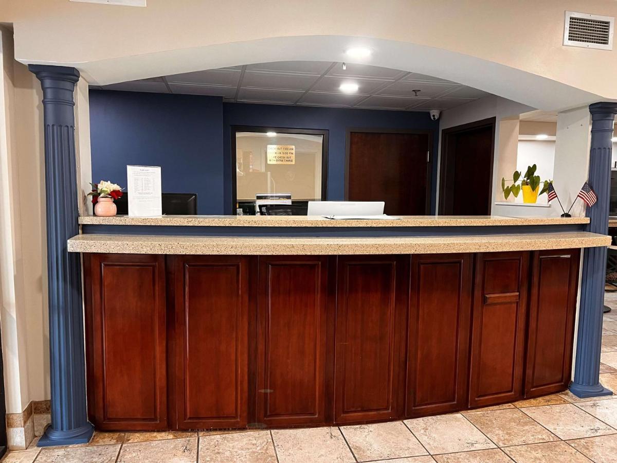 Surestay Hotel By Best Western Моргантон Экстерьер фото