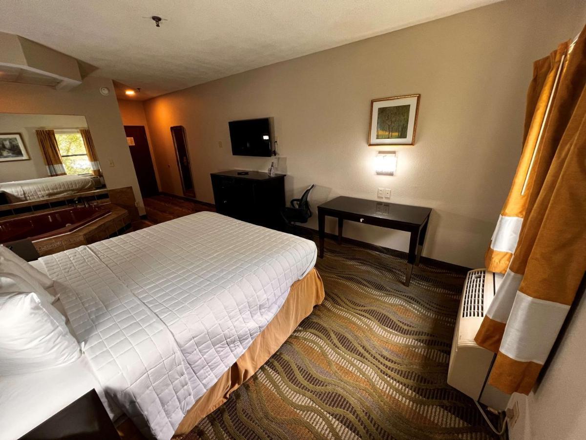 Surestay Hotel By Best Western Моргантон Экстерьер фото